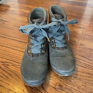 Size 7 Keds brand boots